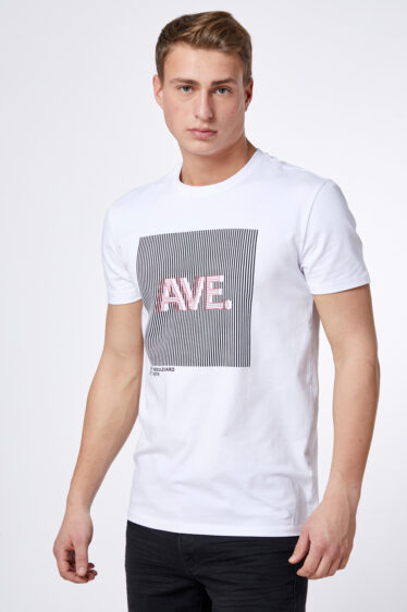 חולצת טי לייקרה עם הדפס מיחד