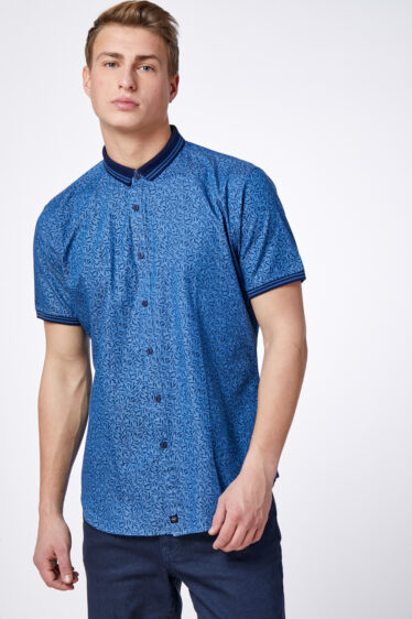 חולצת ג'ינס עם הדפס עלים