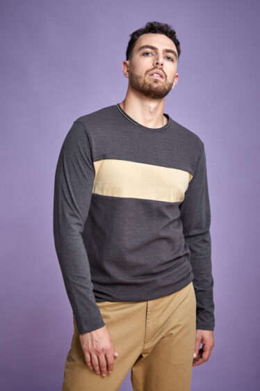 טי מבד אוטומן עם פס חזה