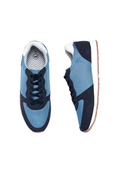 נעל ספורטיבית