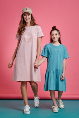 שמלת ילדות/ נערות הדפס כיתוב