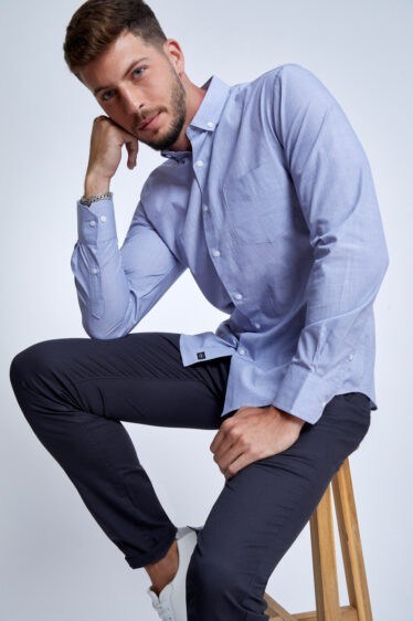 חולצה מכופתרת אלגנט עם כיס