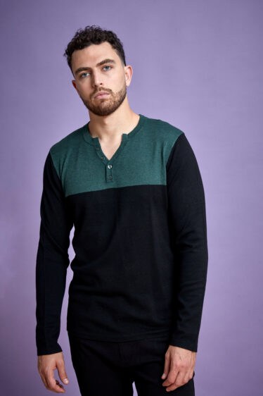 סריג בייסיק צווארון Y כפתורים