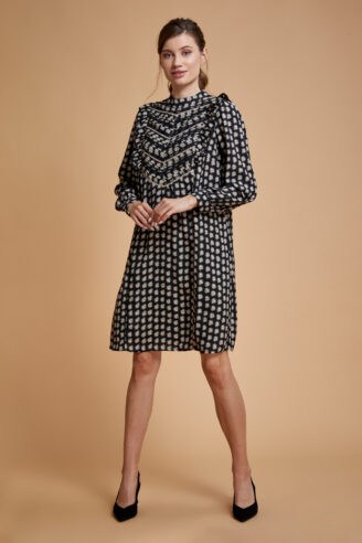 שמלה מודפסת בסגנון אריסטוקרטי zip 2 שמלה מודפסת בסגנון אריסטוקרטי