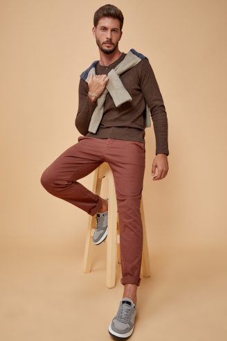 טי ואפל צווארון כפתורים