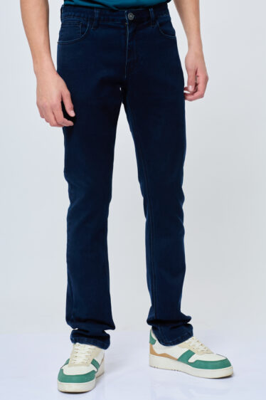 ג'ינס חלק בסיסי בגזרה ישרה