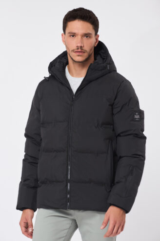 מעיל קווילט עבה נפוח קפוצ'ון - שחור