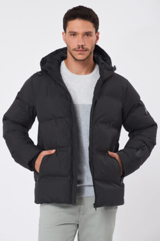 מעיל קווילט עבה נפוח קפוצ'ון - שחור