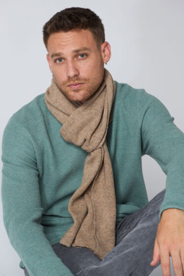 צעיף סרוג - בז'