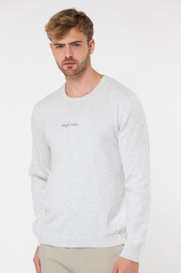 סריג בייסיק עם רקמת לוגו - לבן מלנש