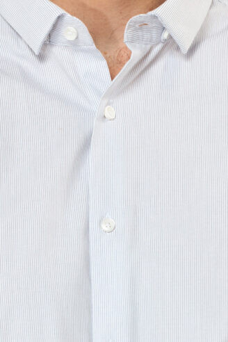 חולצה מכופתרת פסי סיכה