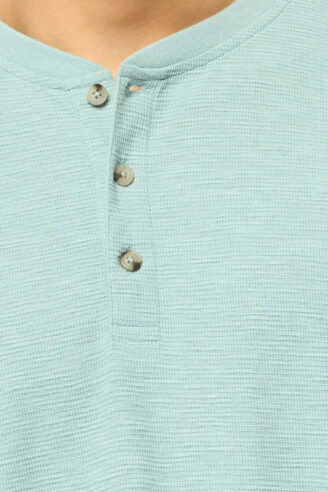 חולצת טי כפתורים jacquard light - אקווה