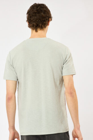 חולצת טי קולור בלוק jacquard light  - שילוב