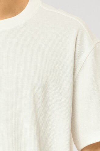 טי ואפל בוקסי - לבן