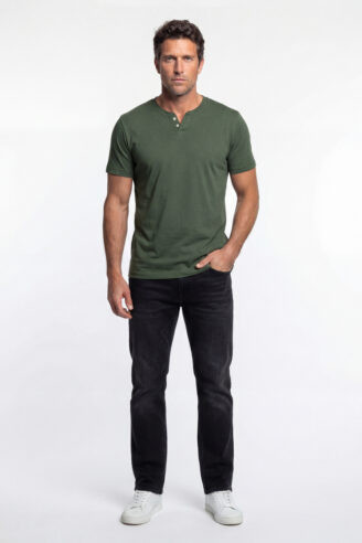 טי בייסיק צווארון ספליט - ירוק