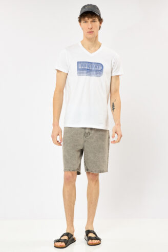 חולצת טי הדפס גומי קווי תלת מימדי - לבן