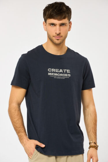 חולצת טי הדפס גומי מעוטר - כחול נייבי