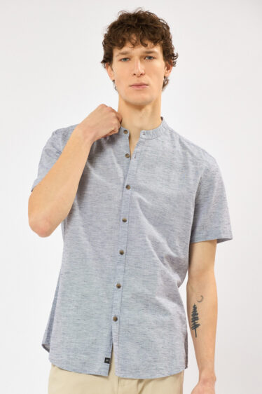 חולצה מכופתרת בשילוב פשתן צווארון סיני - לבן