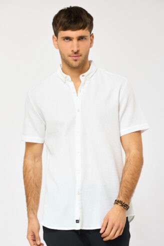 חולצה מכופתרת WAFFLE - לבן חולצה מכופתרת WAFFLE - לבן