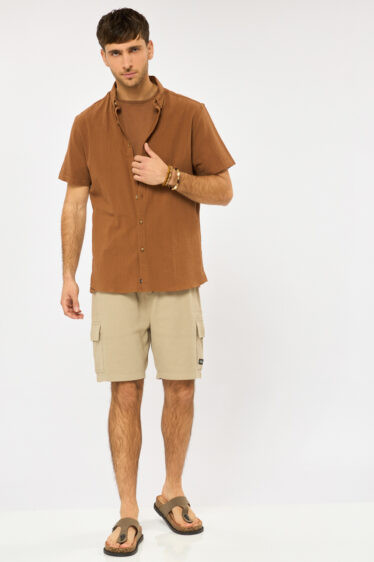 חולצה מכופתרת ג'קארד טבעי - חום חמרה