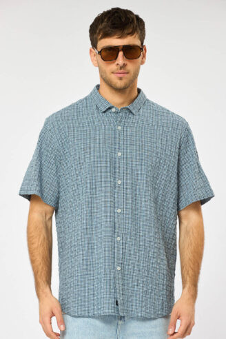 חולצה מכופתרת משבצות 