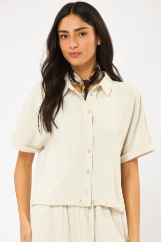 חולצה מכופתרת עם שרוך קשירה - אבן
