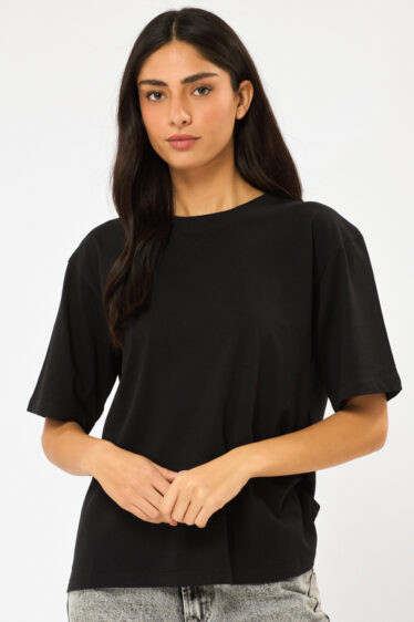 טי שירט חלקה בגזרת בוקסי - לבן