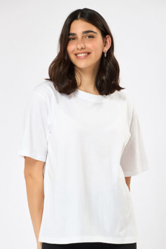 טי שירט חלקה בגזרת בוקסי - שחור