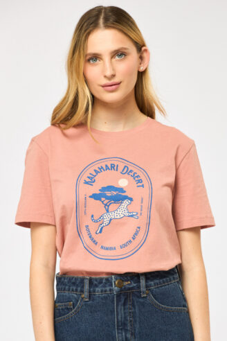 טי שירט עם הדפס מדברי