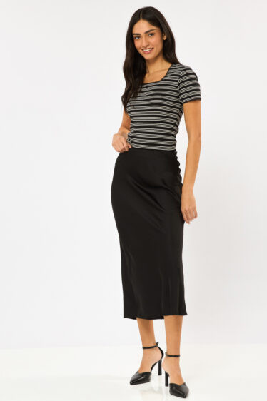 חצאית סאטן - שחור