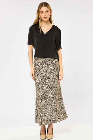 חצאית סאטן מודפסת חצאית סאטן מודפסת