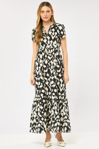 שמלה מודפסת בגזרת קומות