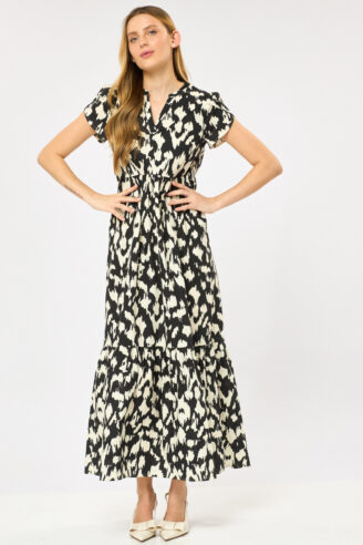 שמלה מודפסת בגזרת קומות