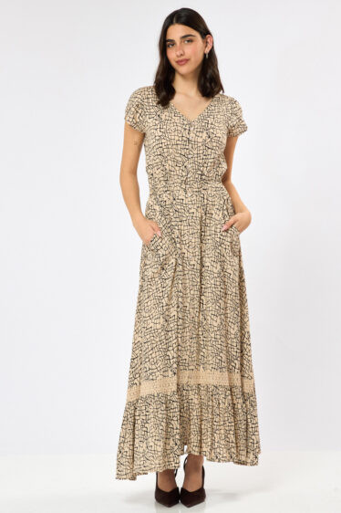 שמלת מקסי מכופתרת בהדפס קווי