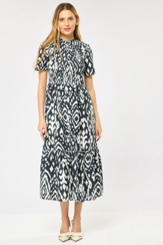 שמלה מודפסת עם כפתורים קדמיים