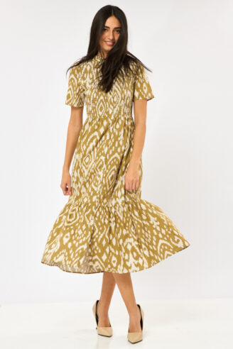 שמלה מודפסת עם כפתורים קדמיים