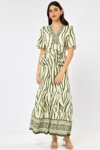 שמלה מודפסת בסגנון אתני אקלקטי