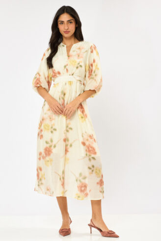 שמלה בהדפס פרחים עדין