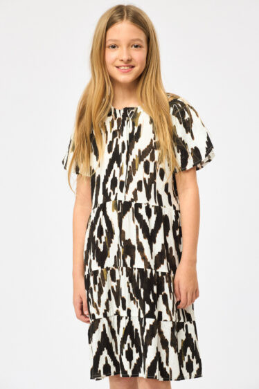 שמלה מודפסת בגזרת קומות