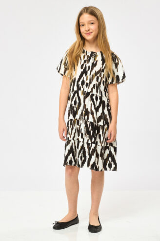 שמלה מודפסת בגזרת קומות