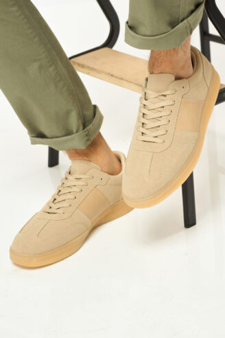 נעלי סניקרס - בז'