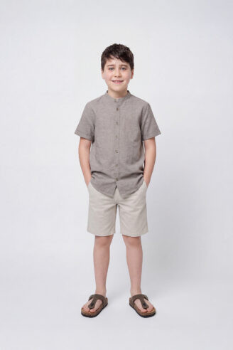 חולצת ילדים במראה פשתן צווארון סיני - בז'