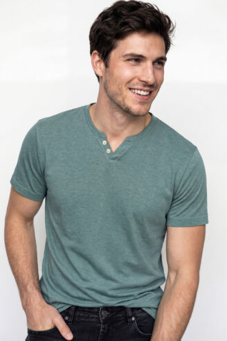 חולצת טי בסיס ,צווארון ספליט